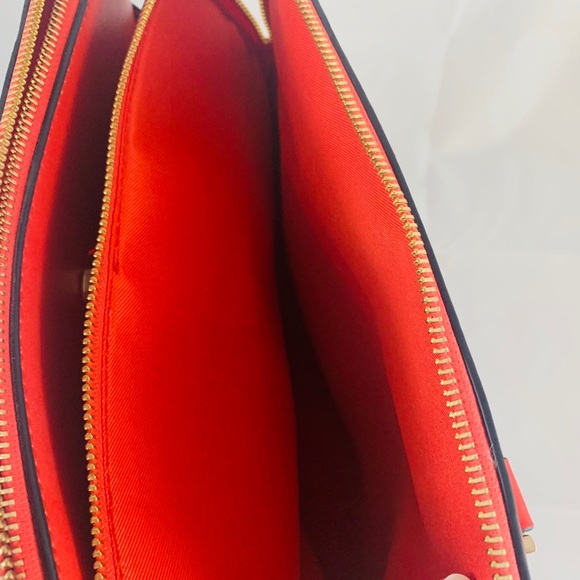 Red Satchel Handbag - Picture 5 of 8